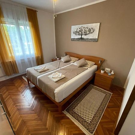דירות PUY Apartman Pcelica מראה חיצוני תמונה