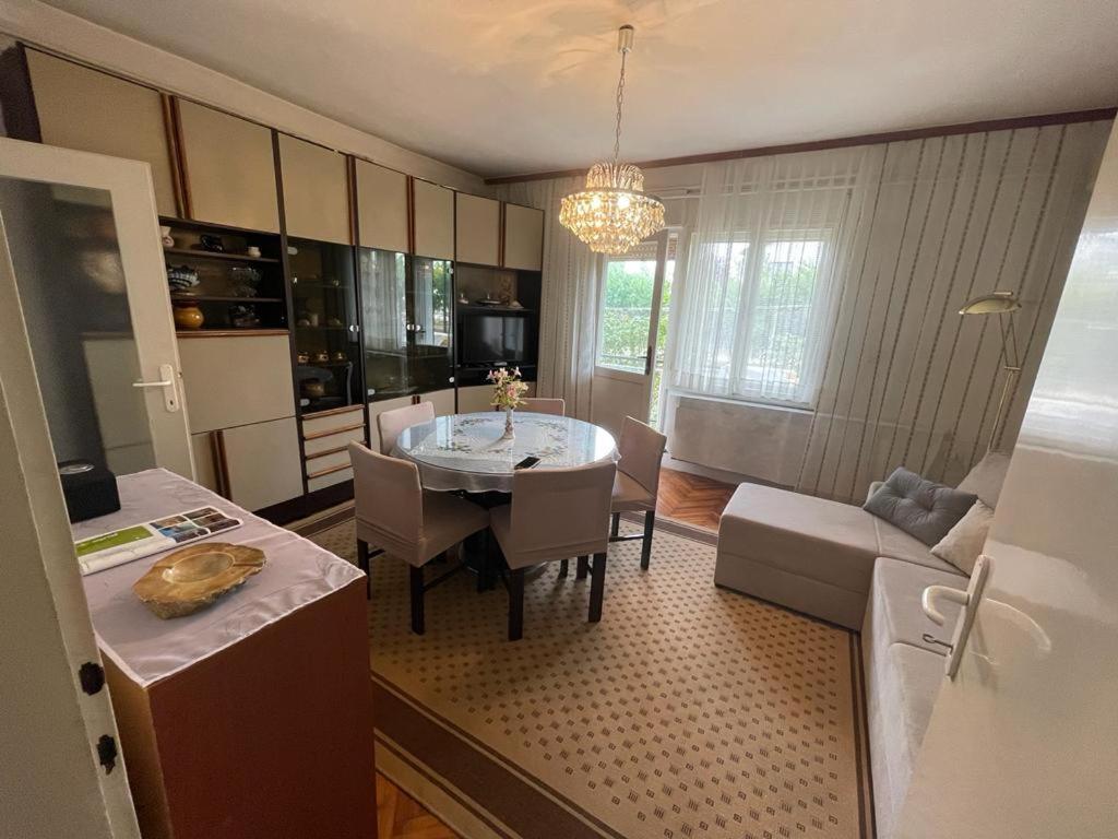 דירות PUY Apartman Pcelica מראה חיצוני תמונה